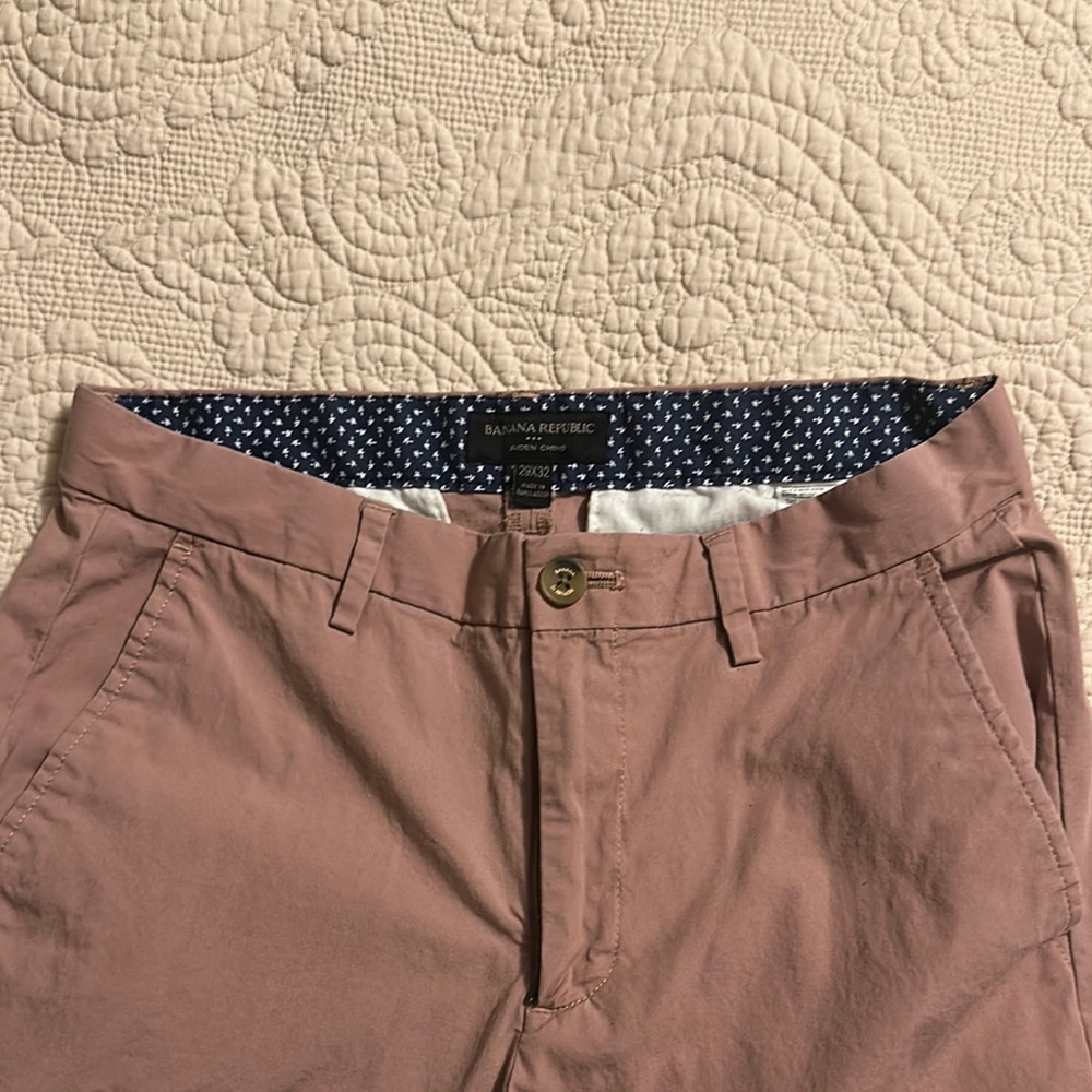 Banana Republic Men's Dusty Rose Chino Pants
